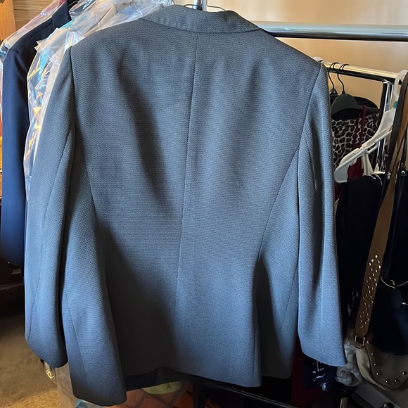 Jacket - Picture 2 of 4